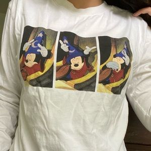 DIVIDED H&M Disney Fantasia Long Sleeves T-Shirt.